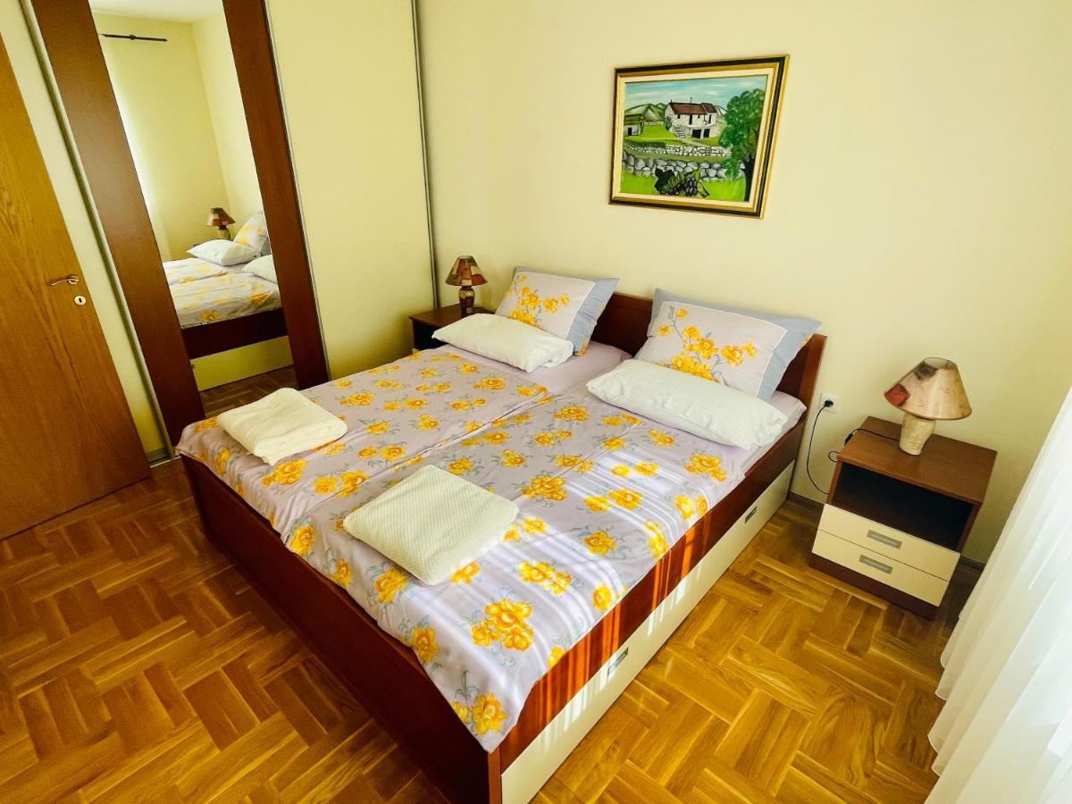 Apartment Mandarina ดูกีรัท ภายนอก รูปภาพ